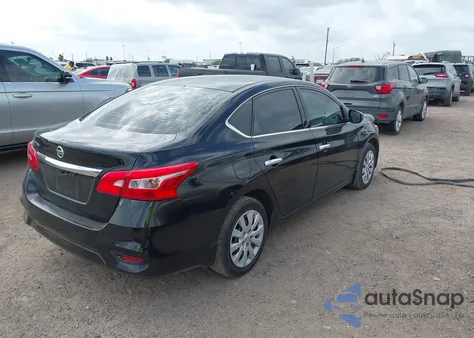 2017 Nissan Sentra S z USA, uszkodzony, nr VIN 3N1AB7AP7HY372040